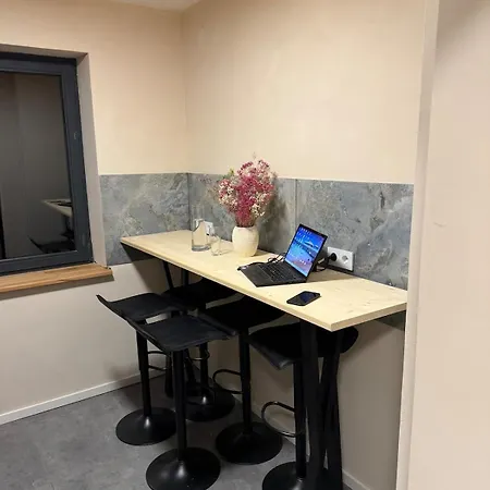 Luxuriöses In Fulda, Ruhige Lage, Garten, 3 Schlafzimmer, Bis 8 Gäste Apartment *