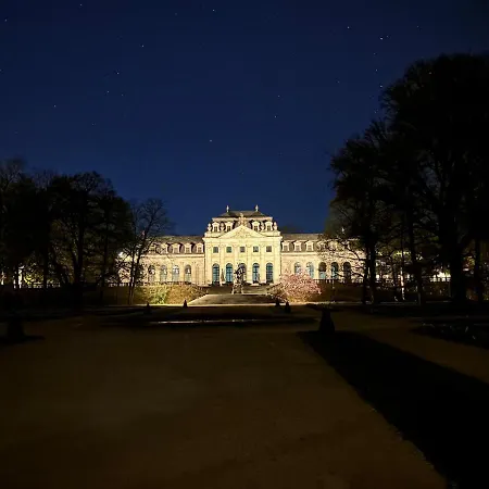 Luxurioeses In Fulda, Ruhige Lage, Garten, 3 Schlafzimmer, Bis 8 Gaeste דירה