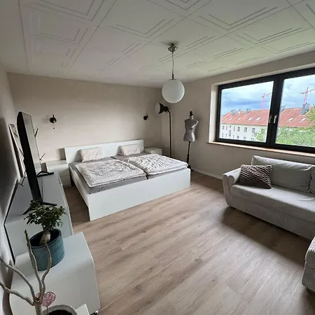 Apartment Luxuriöses In Fulda, Ruhige Lage, Garten, 3 Schlafzimmer, Bis 8 Gäste